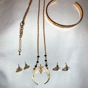 Cute gold necklace, earring and bracelet set